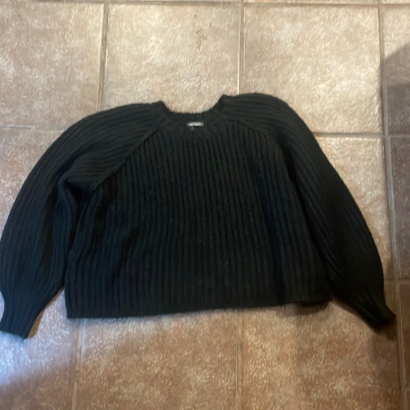 Black Cropped Sweater